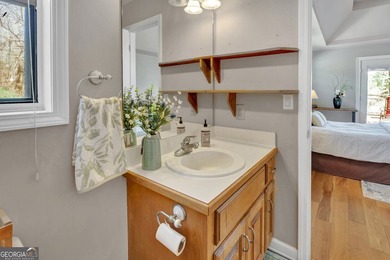 Deeded, Spacious, Gorgeous Waterfront Home 1.6acre on Turtle Cove Golf Course in Georgia - for sale on GolfHomes.com, golf home, golf lot