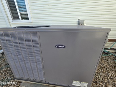 This rare 2bedroom, 2bathroom home offers a spacious living room on Great Eagle Golf Club in Arizona - for sale on GolfHomes.com, golf home, golf lot