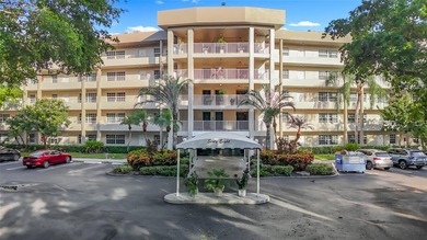 Look no further. This superb and spacious 3br - 2ba corner unit on Palm-Aire Country Club and Resort - Palms in Florida - for sale on GolfHomes.com, golf home, golf lot