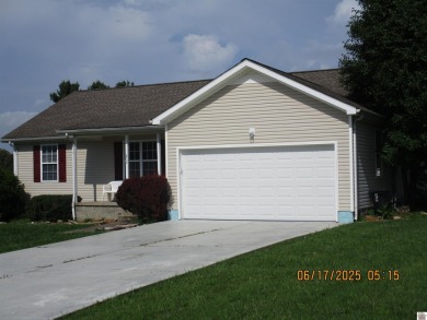Remodeled 3 bedroom 2 bath home. Features include large Living on Boots Randolph Golf Course in Kentucky - for sale on GolfHomes.com, golf home, golf lot