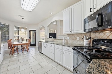 CHARMING 2 STORY ON A LARGE CORNER LOT! Fall in love with this on Oakmont Country Club in Texas - for sale on GolfHomes.com, golf home, golf lot