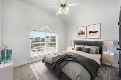 CHARMING 2 STORY ON A LARGE CORNER LOT! Fall in love with this on Oakmont Country Club in Texas - for sale on GolfHomes.com, golf home, golf lot