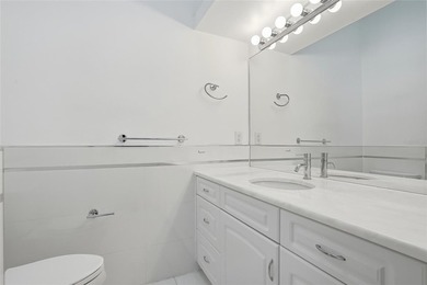 MINS FROM DOWNTOWN.........BEING SOLD TURN KEY on The Dunedin Country Club in Florida - for sale on GolfHomes.com, golf home, golf lot