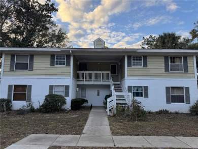 Calling All Investors!! This well-maintained 2-bedroom on Country Club At Silver Springs Shores in Florida - for sale on GolfHomes.com, golf home, golf lot