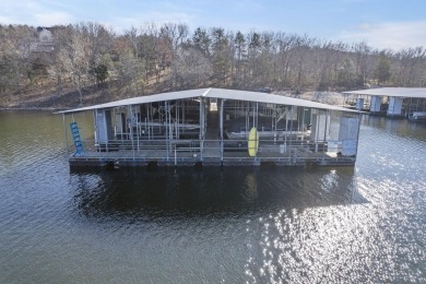 ''Make Your Life Great Again'' w/this little slice of good ole on Kimberling City Golf Club in Missouri - for sale on GolfHomes.com, golf home, golf lot