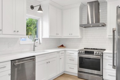 Stunning, fully renovated, 3/2 pool home in desirable Parrot on Lake Worth Municipal Golf Course in Florida - for sale on GolfHomes.com, golf home, golf lot