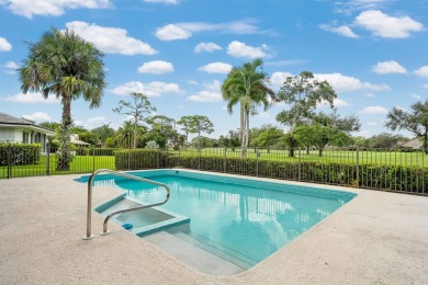 Opportunity Knocks in Mariner Sands Country Club!This spacious 2 on Mariner Sands Country Club in Florida - for sale on GolfHomes.com, golf home, golf lot