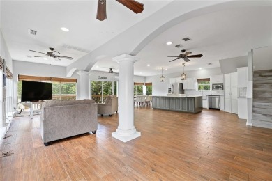 Lakefront Luxury with Unmatched Views and Entertaining Space

 on Hideout Golf Club and Resort  in Texas - for sale on GolfHomes.com, golf home, golf lot
