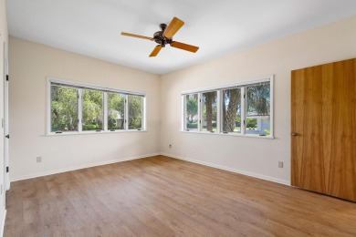 Opportunity Knocks in Mariner Sands Country Club!This spacious 2 on Mariner Sands Country Club in Florida - for sale on GolfHomes.com, golf home, golf lot