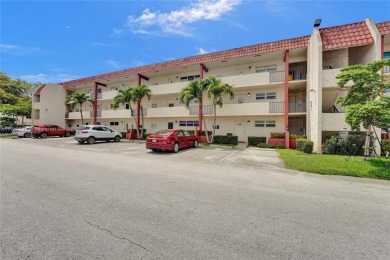 Welcome to Hollybrook -- South Florida's 55+ resort-style on Hollybrook Golf and Tennis Club  in Florida - for sale on GolfHomes.com, golf home, golf lot