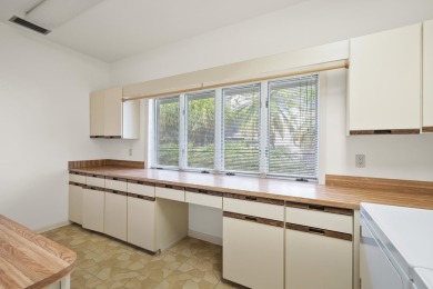 Opportunity Knocks in Mariner Sands Country Club!This spacious 2 on Mariner Sands Country Club in Florida - for sale on GolfHomes.com, golf home, golf lot