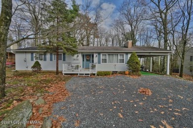 A FULLY FURNISHED -TURN KEY-HOME FOR ALL SEASONS IN AMENITY on Split Rock Resort and Country Club in Pennsylvania - for sale on GolfHomes.com, golf home, golf lot