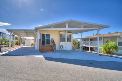 BEAUTIFUL FLORIDA HOME located in this DESIRABLE 55+GATED on Southern Dunes Golf and Country Club in Florida - for sale on GolfHomes.com, golf home, golf lot
