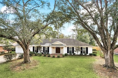 This opportunity doesn't come up often--living on the golf on Pinewood Country Club in Louisiana - for sale on GolfHomes.com, golf home, golf lot