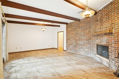 This opportunity doesn't come up often--living on the golf on Pinewood Country Club in Louisiana - for sale on GolfHomes.com, golf home, golf lot