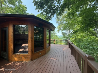 Stunning Log Cabin style Retreat on Norris Lake - Community on The Greens at Deerfield in Tennessee - for sale on GolfHomes.com, golf home, golf lot