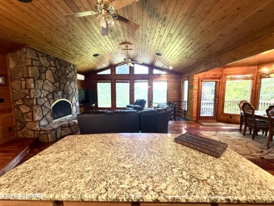 Stunning Log Cabin style Retreat on Norris Lake - Community on The Greens at Deerfield in Tennessee - for sale on GolfHomes.com, golf home, golf lot