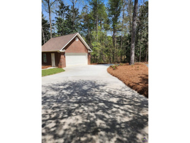 Welcome to your dream home! Nestled in a prestigious golf course on Landings Golf Club in Georgia - for sale on GolfHomes.com, golf home, golf lot