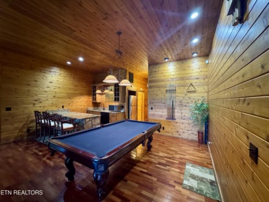 Stunning Log Cabin style Retreat on Norris Lake - Community on The Greens at Deerfield in Tennessee - for sale on GolfHomes.com, golf home, golf lot