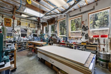Artistically remodeled and lovingly maintained single level on Jug Mountain Ranch Golf Course in Idaho - for sale on GolfHomes.com, golf home, golf lot