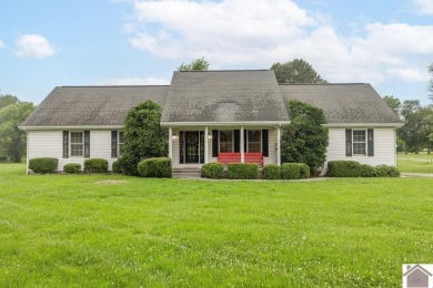Nestled on a spacious one acre lot just outside the heart of on Sullivans Par Three in Kentucky - for sale on GolfHomes.com, golf home, golf lot
