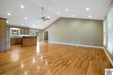 Nestled on a spacious one acre lot just outside the heart of on Sullivans Par Three in Kentucky - for sale on GolfHomes.com, golf home, golf lot