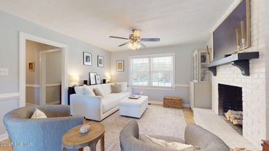 Charming 3-bedroom bungalow located in the desirable Trent Woods on New Bern Golf and Country Club in North Carolina - for sale on GolfHomes.com, golf home, golf lot