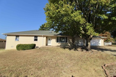 Super clean brick 3 bedroom, 2 bath home with golf course views on Twin Lakes Golf Club in Arkansas - for sale on GolfHomes.com, golf home, golf lot