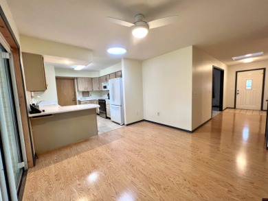 Super clean brick 3 bedroom, 2 bath home with golf course views on Twin Lakes Golf Club in Arkansas - for sale on GolfHomes.com, golf home, golf lot