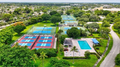 FULLY RENOVATED 2-Bedroom Condo in the Heart of Wynmoor! This on Wynmoor Golf Course in Florida - for sale on GolfHomes.com, golf home, golf lot