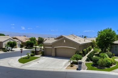 Beautiful 2 bedroom, 2 bathroom, plus den home with pool, spa & on Heritage Palms Golf Club in California - for sale on GolfHomes.com, golf home, golf lot