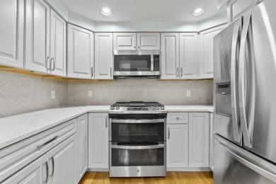 Experience easy living in this beautifully maintained 3-bedroom on Brunswick Golf Club in Maine - for sale on GolfHomes.com, golf home, golf lot