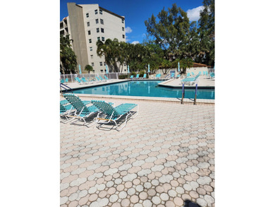 INVESTOR OPPORTUNITY: Fully Furnished with Creditable Tenant on Inverrary Country Club in Florida - for sale on GolfHomes.com, golf home, golf lot