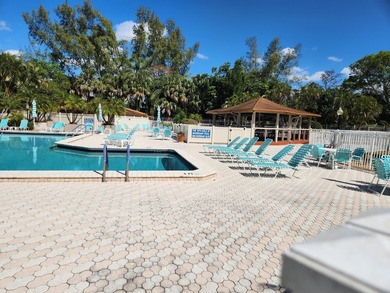 INVESTOR OPPORTUNITY: Fully Furnished with Creditable Tenant on Inverrary Country Club in Florida - for sale on GolfHomes.com, golf home, golf lot