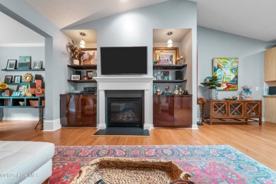 Immaculately maintained and thoughtfully updated townhome in on Magnolia Greens Golf Plantation in North Carolina - for sale on GolfHomes.com, golf home, golf lot