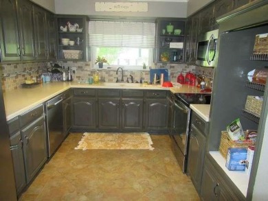 You don't want to miss the opportunity to look at an affordable on De Cordova Bend Country Club in Texas - for sale on GolfHomes.com, golf home, golf lot