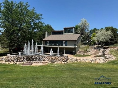 Beautiful 3rd-Floor Condo with Elevator  Heated Parking! Step on Arrowhead Country Club in South Dakota - for sale on GolfHomes.com, golf home, golf lot