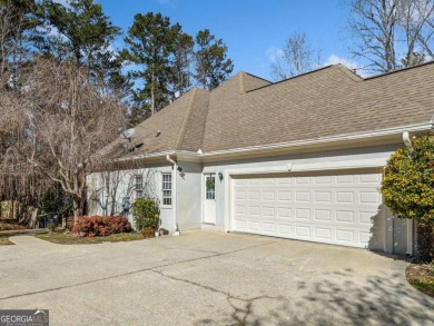 Spacious 4-Bedroom Home with Fully Finished Basement in on Mirror Lake Golf Club in Georgia - for sale on GolfHomes.com, golf home, golf lot