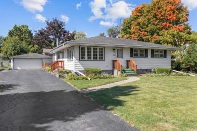 Welcome to this lovingly maintained one-owner ranch ideally on Bonnie Brook Golf Course in Illinois - for sale on GolfHomes.com, golf home, golf lot