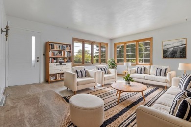 Welcome to this lovingly maintained one-owner ranch ideally on Bonnie Brook Golf Course in Illinois - for sale on GolfHomes.com, golf home, golf lot