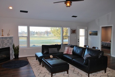 Tastefully updated, move-in ready, easy living home near on Harbor Links Golf Course in Oregon - for sale on GolfHomes.com, golf home, golf lot
