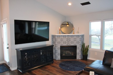 Tastefully updated, move-in ready, easy living home near on Harbor Links Golf Course in Oregon - for sale on GolfHomes.com, golf home, golf lot