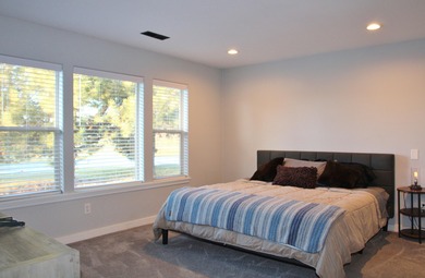 Tastefully updated, move-in ready, easy living home near on Harbor Links Golf Course in Oregon - for sale on GolfHomes.com, golf home, golf lot