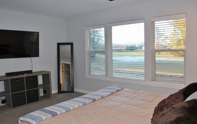 Tastefully updated, move-in ready, easy living home near on Harbor Links Golf Course in Oregon - for sale on GolfHomes.com, golf home, golf lot