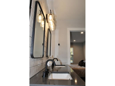 Tastefully updated, move-in ready, easy living home near on Harbor Links Golf Course in Oregon - for sale on GolfHomes.com, golf home, golf lot