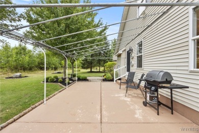 Move-In Ready! Discover low-maintenance luxury living in this on Diamond Hawk Golf Course in New York - for sale on GolfHomes.com, golf home, golf lot