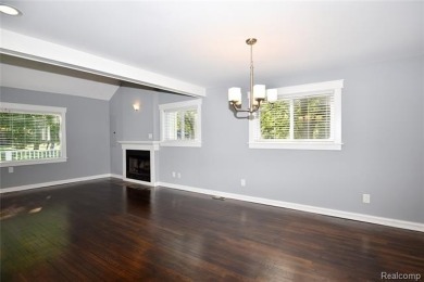 Welcome to 3800 Lakeview in beautiful Shady Beach Heights on Orchard Lake Country Club in Michigan - for sale on GolfHomes.com, golf home, golf lot