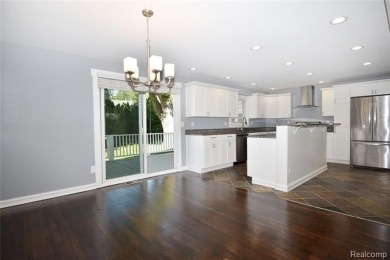 Welcome to 3800 Lakeview in beautiful Shady Beach Heights on Orchard Lake Country Club in Michigan - for sale on GolfHomes.com, golf home, golf lot