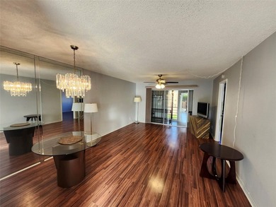 PRICE SLASHED-----MUST SELL!!!!!----SUNRISE LAKES PHASE on Sunrise Lakes Phase III in Florida - for sale on GolfHomes.com, golf home, golf lot