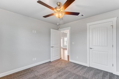 Welcome to this beautiful 3-bedroom, 2-bathroom home located in on Delaware Springs Golf Course in Texas - for sale on GolfHomes.com, golf home, golf lot